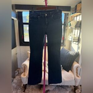 R1893 Elegant Flare Women's blue Jeans size 8